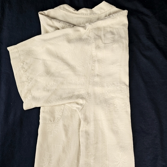 XL Tommy Bahama 100% Silk Hawaiian Shirt - Picture 4 of 5
